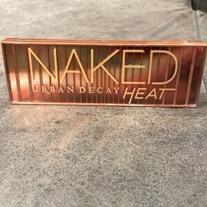 NAKED URBAN DECAY HEAT eyeshadow palette